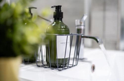 Island Gardens Apartment | The Telegraph Place