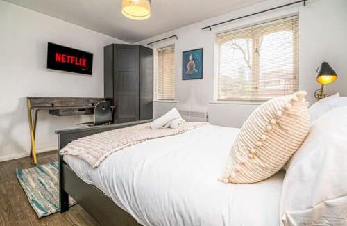 Island Gardens Apartment | The Telegraph Place