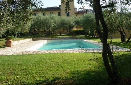 Lastra a Signa Apartment | THE TERRACE - Apartment in Villa from the beginning of the 20th century