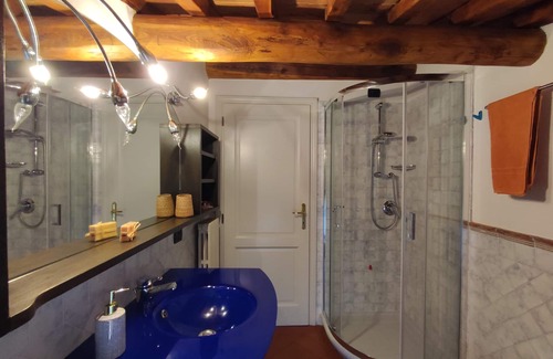 Uzzano Apartment | The terrace of Elas