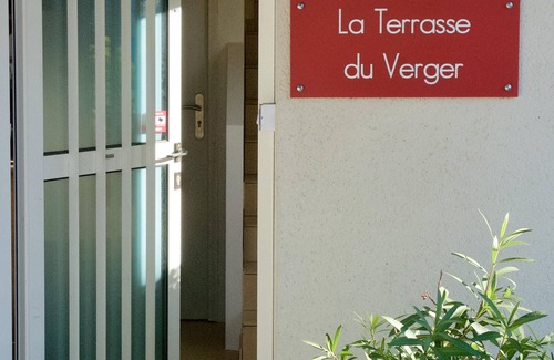 Carquefou Apartment | The Terrace of the Orchard