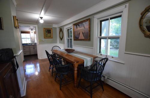 Lower Township House | The Town Bank Cottage