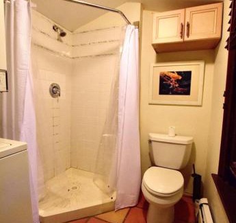 Lower Township House | The Town Bank Cottage