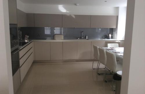 St. Andrews House | The Townhouse