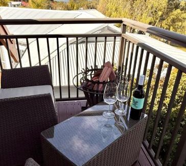 Dunsborough House | The Tree House Dunsborough