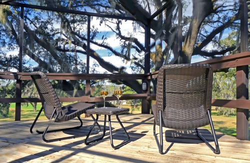 Fellowship House | The Treehouse: Minutes from WEC and HITS; Dog-Friendly; w/Golf Course Views