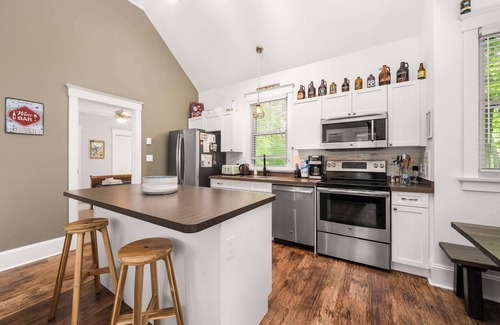 Cherry Valley House | The Trillium - 2 Pine Forest