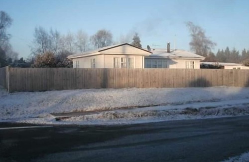 Owhango House | The Triple H - 4 bedroom Comfortable Holiday Home