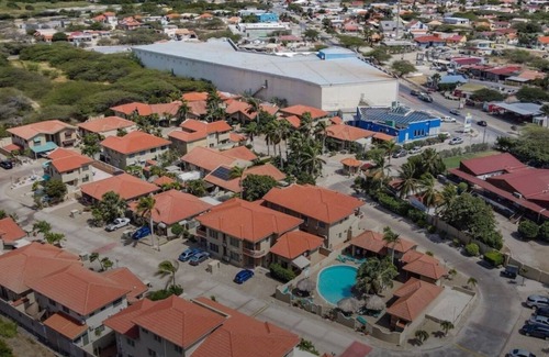 Washington Apartment | The Tropical Hideout