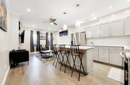 Bushwick Apartment | The Unique Home ,Classic & Comfortable Stay, The Ideal Vacation Home