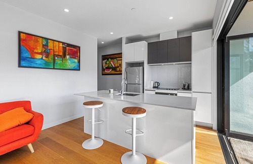 Takapuna House | The Urban Retreat - Takapuna Central Apartment