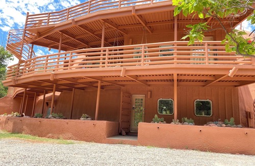 Sedona House | The Uzu Dome, Sedona architectural master piece on the vortex