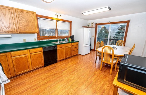 North Lake George House | The Valley Home (2-Bedroom) by RedAwning