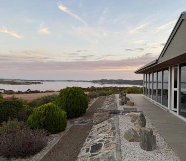 Muston House | The View at Kurrara