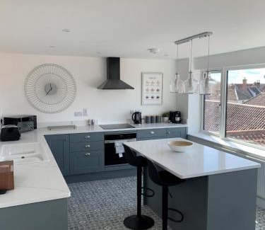 Holt Apartment | 'The View' Penthouse Apartment Number Four Lees Terrace