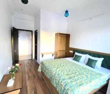 Lake Swaroop Sagar Bed & Breakfast | The Villa By The Lake Udaipur