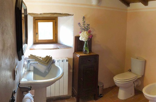 Villa Collemandina Villa | THE VILLA OF THE RED MARBLE VILLAGE