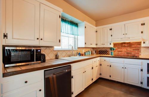 Central Oklahoma City House | The Village Home with Pool, 12 Mi to OKC!