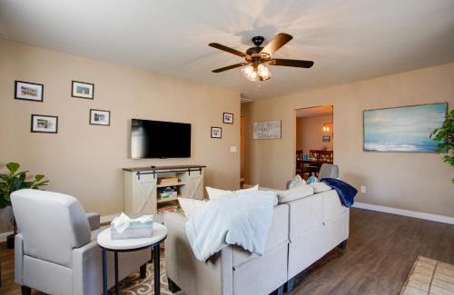 Central Oklahoma City House | The Village Home with Pool, 12 Mi to OKC!