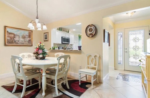 Hadley House | The Villages: Sumter Landing w/lanai & patio!