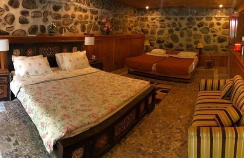 Kalam Cabin | The Walnut Heights