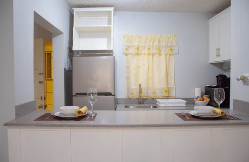 Saint Andrew Apartment | The Waterloo Suite 1 B/R Apt Central & Secure