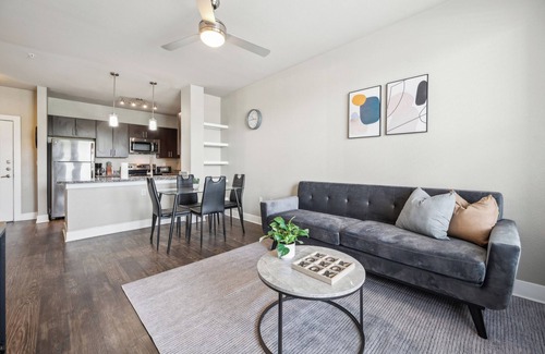 South Arlington Apartment | The Watson 343 I Comfy 2 Bed 1 Bath