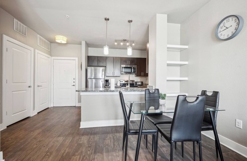 South Arlington Apartment | The Watson 343 I Comfy 2 Bed 1 Bath