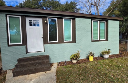 Southeast Pensacola Apartment | The Wave is private, cozy, comfortable and super chill!.