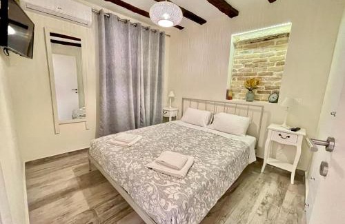 Old Town Apartment | The well