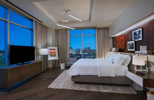 Las Colinas Hotel | The Westin Irving Convention Center at Las Colinas
