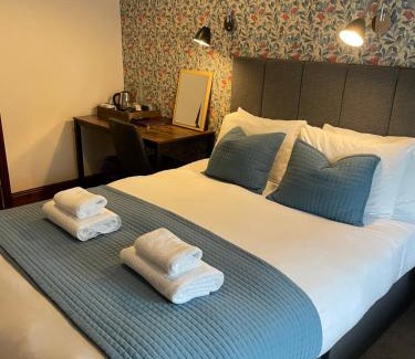 Ingleton Bed & Breakfast | The Wheatsheaf Inn