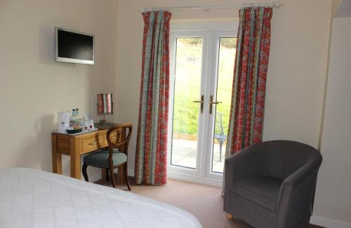 Compton Bassett Bed & Breakfast | The White Horse Inn