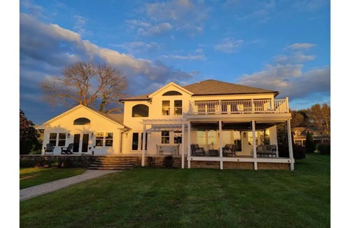 North East House | The White House on North East Harbor