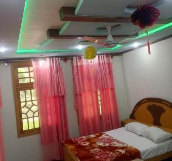 Hunza House | The White Peak Guest house and Restaurant