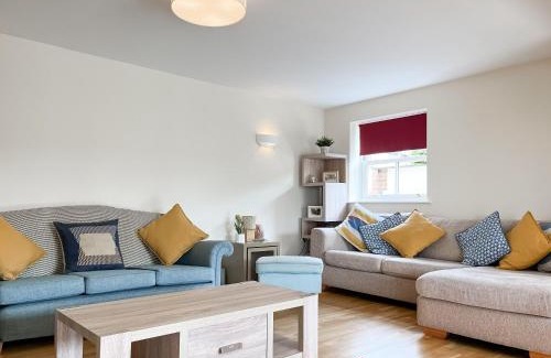 Sutton-in-Ashfield House | The Willows