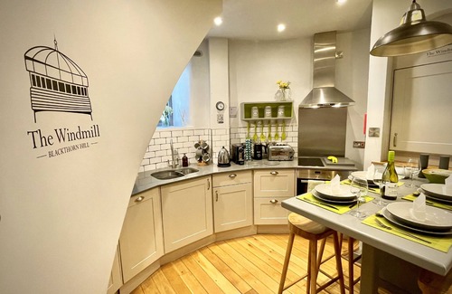 Bicester Cottage | The Windmill Blackthorn Hill - a windmill that sleeps 4 guests in 2 bedrooms