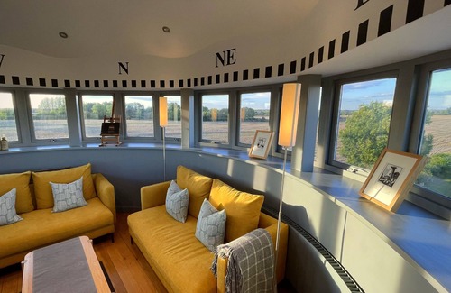 Bicester Cottage | The Windmill Blackthorn Hill - a windmill that sleeps 4 guests in 2 bedrooms