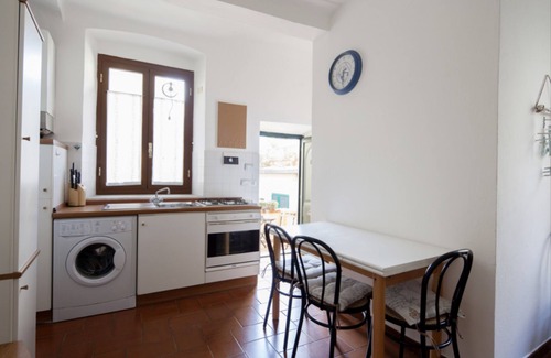 Cadimare House | The window on the sea