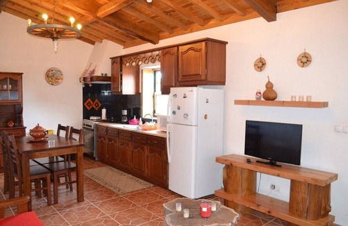 Praia da Vitoria House | The Winery House