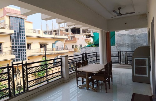 Varanasi House | The Wings Home 3 BHK