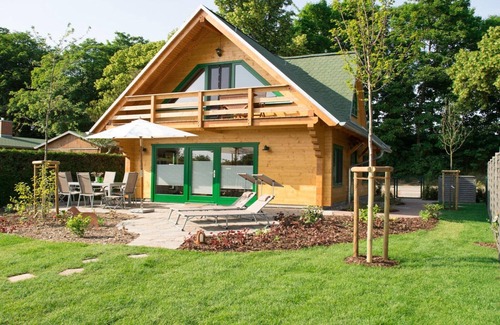 Neukalen House | The Winkler Family