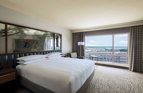 The Woodlands Hotel | The Woodlands Waterway Marriott Hotel & Convention Center