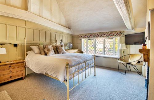 Coggeshall Hotel | The Woolpack Inn