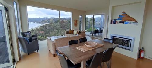 Rings Beach House | The Wow House