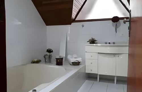 Vila Poran Bed & Breakfast | The Writer's House