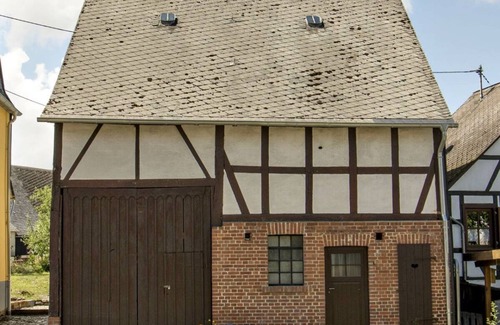 Irmenach House | The yellow vacation home