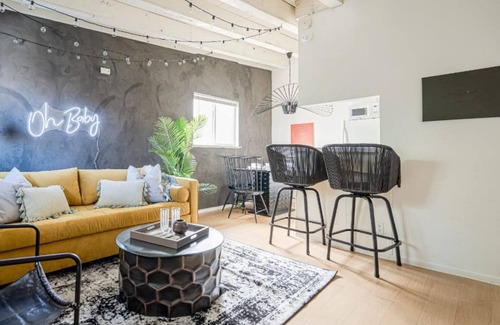 North University Apartment | The Yonder No Service Fees Kitchen 55 TV