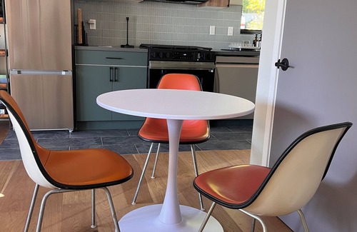 South Pasadena Apartment | The Zen Haven ~Stylish Mid-Century Modern Studio