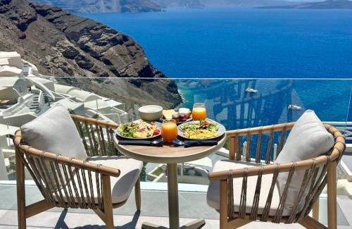 Oia Villa | Thea Cave Villa
